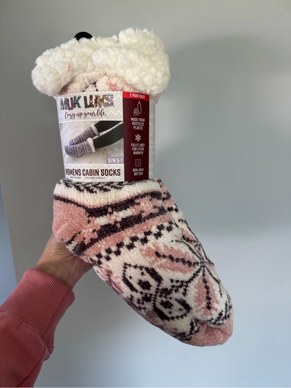 NWT Muk Luks Women’s Cabin Socks - Pink and Cream Fair Isle